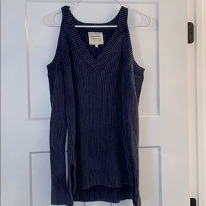 shoulder hole sweater